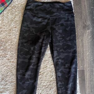 Danskin Dark Camouflage Leggings
